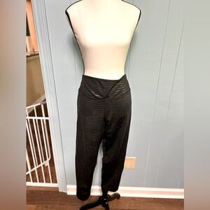 Crocodile print leggings